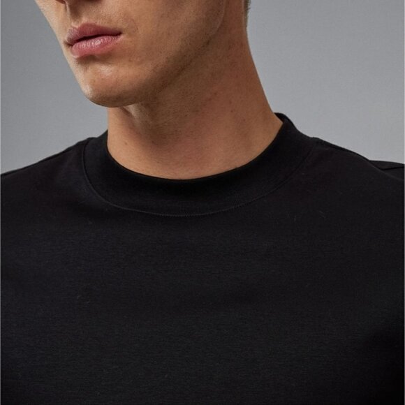 NWT J. Lindeberg | Ace Mock Neck T-shirt in Black - Picture 13 of 14